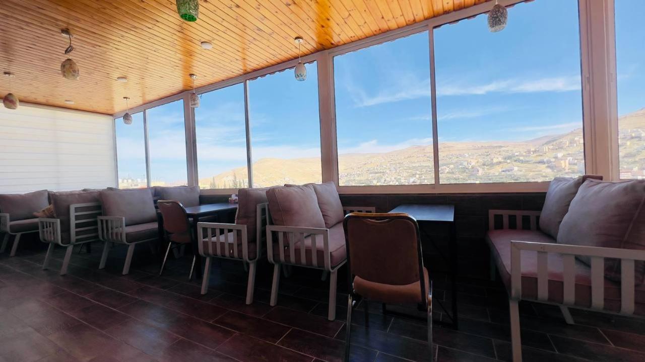 Beit Alshabaan Inn Вади Муса Экстерьер фото